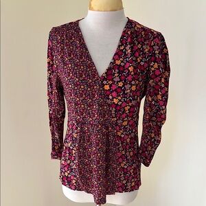 Fat face SZ 6, floral crossover top.